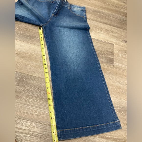 Top One Wide-Leg Denim Jeans Size 12 Plus - Picture 4 of 9